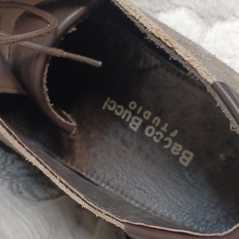 BACCO BUCCI ESTUDIO SIZE 10. Men's Tan Suede Dress Shoes - Picture 2 of 10